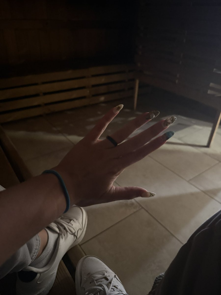 𝙲𝚘𝚞𝚛𝚝𝚗𝚎𝚢 𝙺𝚗𝚒𝚕𝚕 tweet media