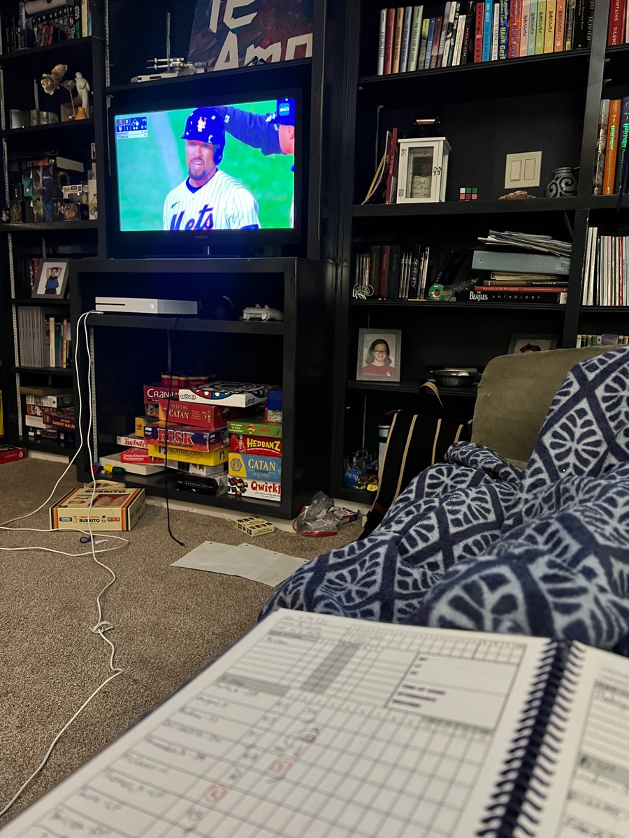 lorenDprince's tweet photo. @SNY_Mets I have my scorecard ready tonight! https://t.co/tzW4m7WjzV