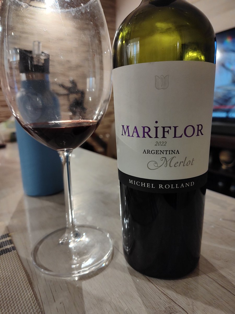 elbocha2001's tweet photo. Que Merlot increíble....gracias Michel Rolland!!!..(qepd) https://t.co/gsQ7Sep1rJ
