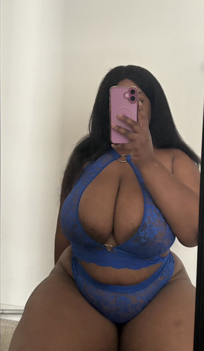 Candylover9588 tweet media