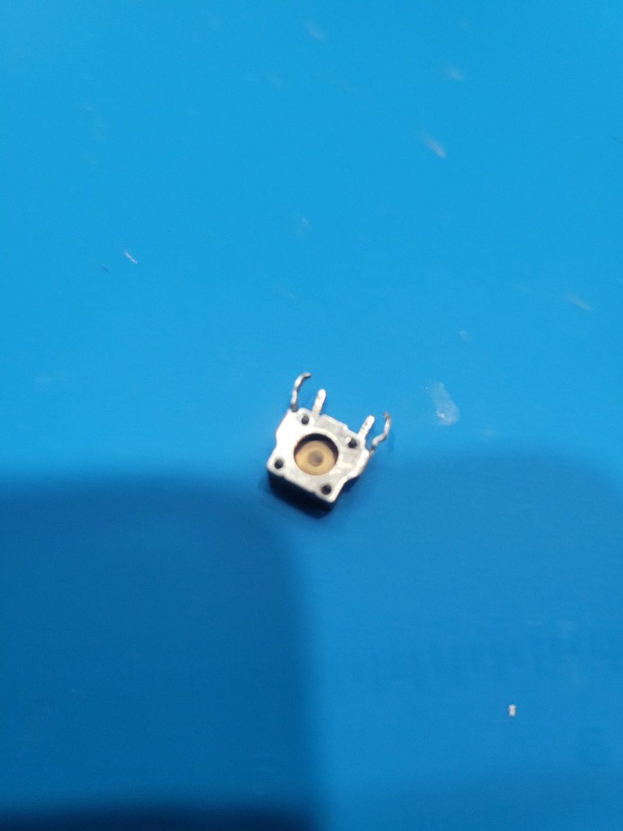 CorrealeCodes's tweet photo. Send the broken switch to the fuckin SHADOW REALM!! BOTH SHOULDERS REPAIRED AND WORKING 🫡 We have L and R back on the SP boys! #retro #repair #gbasp #gameboy #nintendo https://t.co/0H6LiR726Z