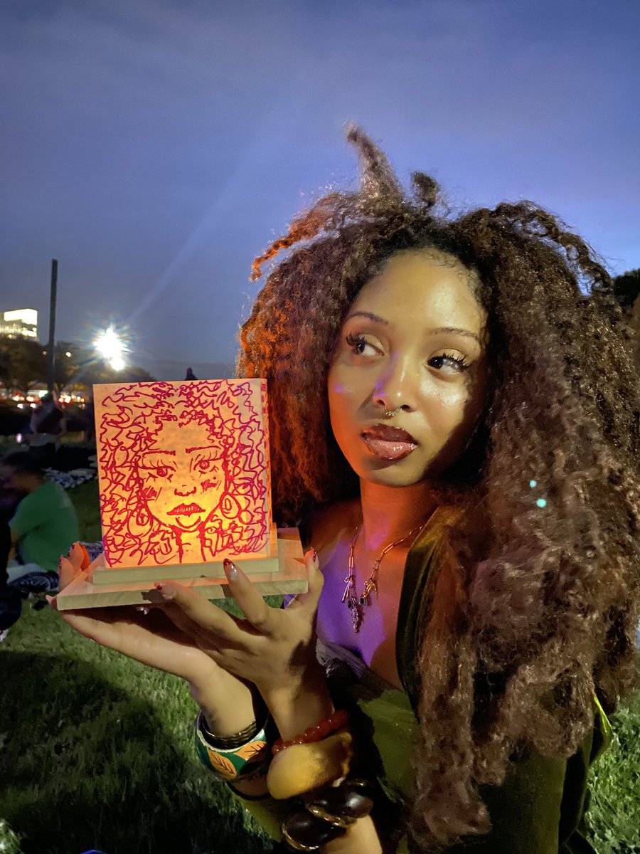 ⧉ PNG vibes tweet media