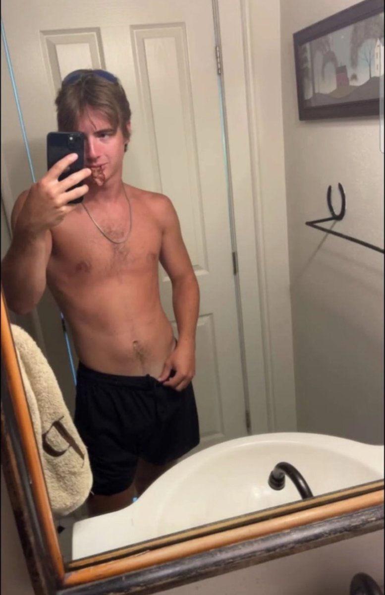 ozEbait's tweet photo. Sells individual files 
Bait request available 
VIP channels access 🥵🏳️‍🌈
#Str8 #str8bait #baited #straight #straightbait #baitedboys #str8baited #straightbaited #baitnswitch #baitrequest #baitboy https://t.co/OrYnNOPSev