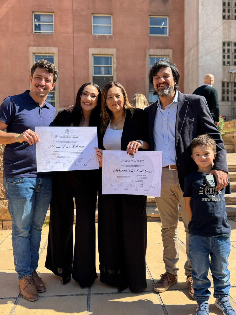 Adriana Cano tweet media