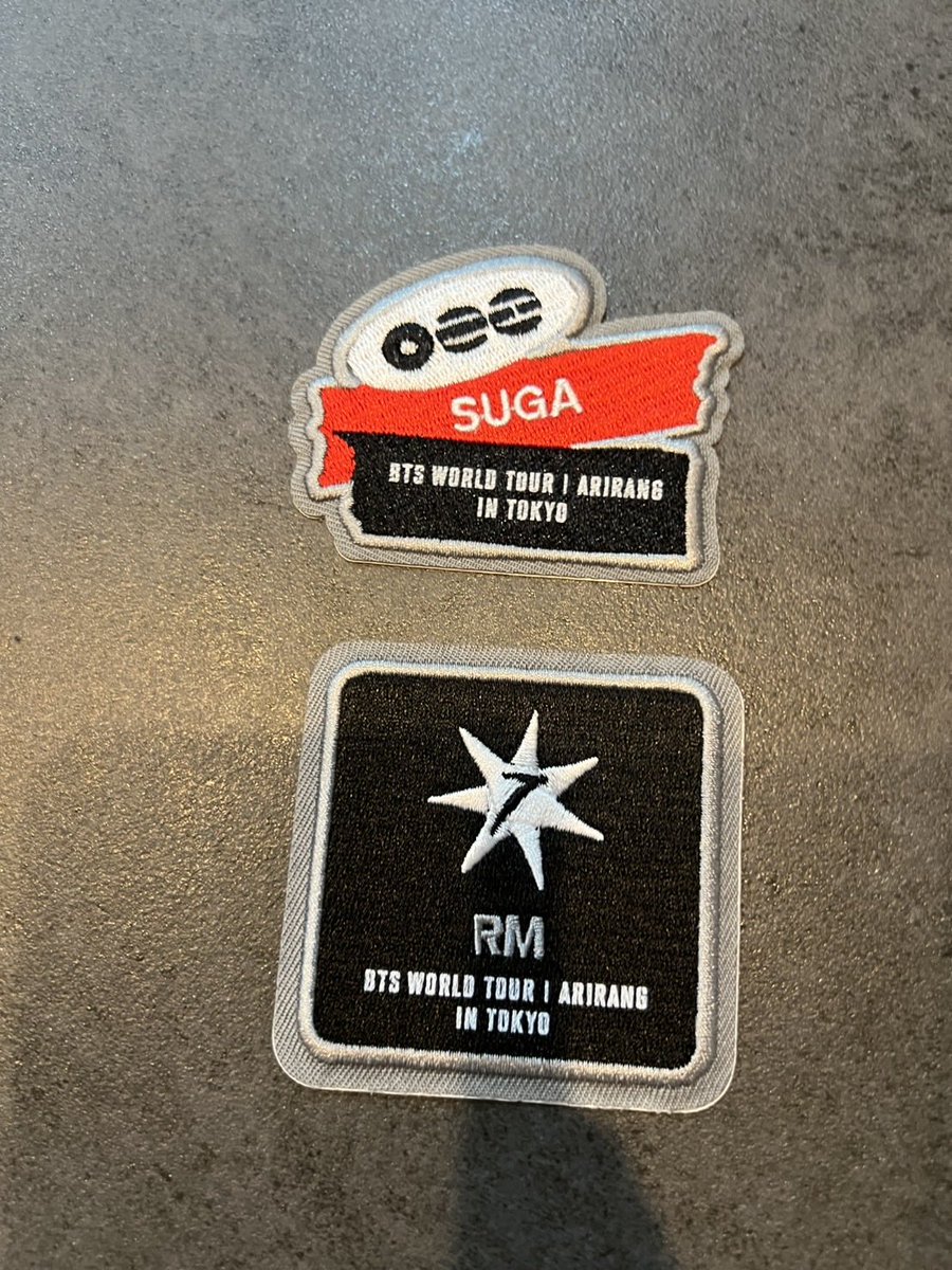 3inyoo's tweet photo. BTS ARIRANG バンタン 交換 ワッペン ステッカー Wappen Sticker

譲　RM ナムジュン　SUGA ユンギ

求💜　BTS   V テテ　JUNG KOOK グク　

4/18東京ドーム手渡し
交換可能な方おられましたらお気軽にお声かけください😌 https://t.co/wiJcwM8Ovu