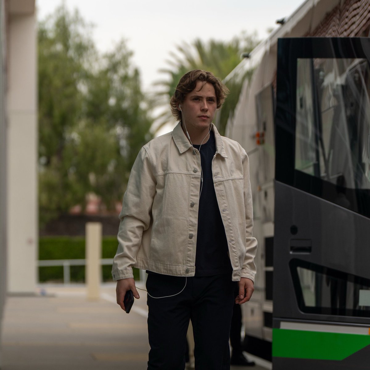 blaise ✮⋆˙ tweet media