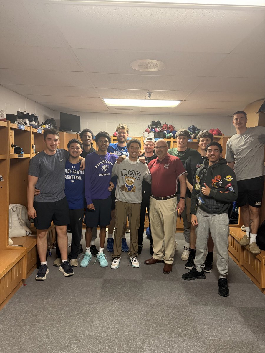 CSCmbasketball's tweet photo. Thank you to the 🐐 Coach Bill Foti for spending some time talking to our team today! https://t.co/1AbdoWqe0R