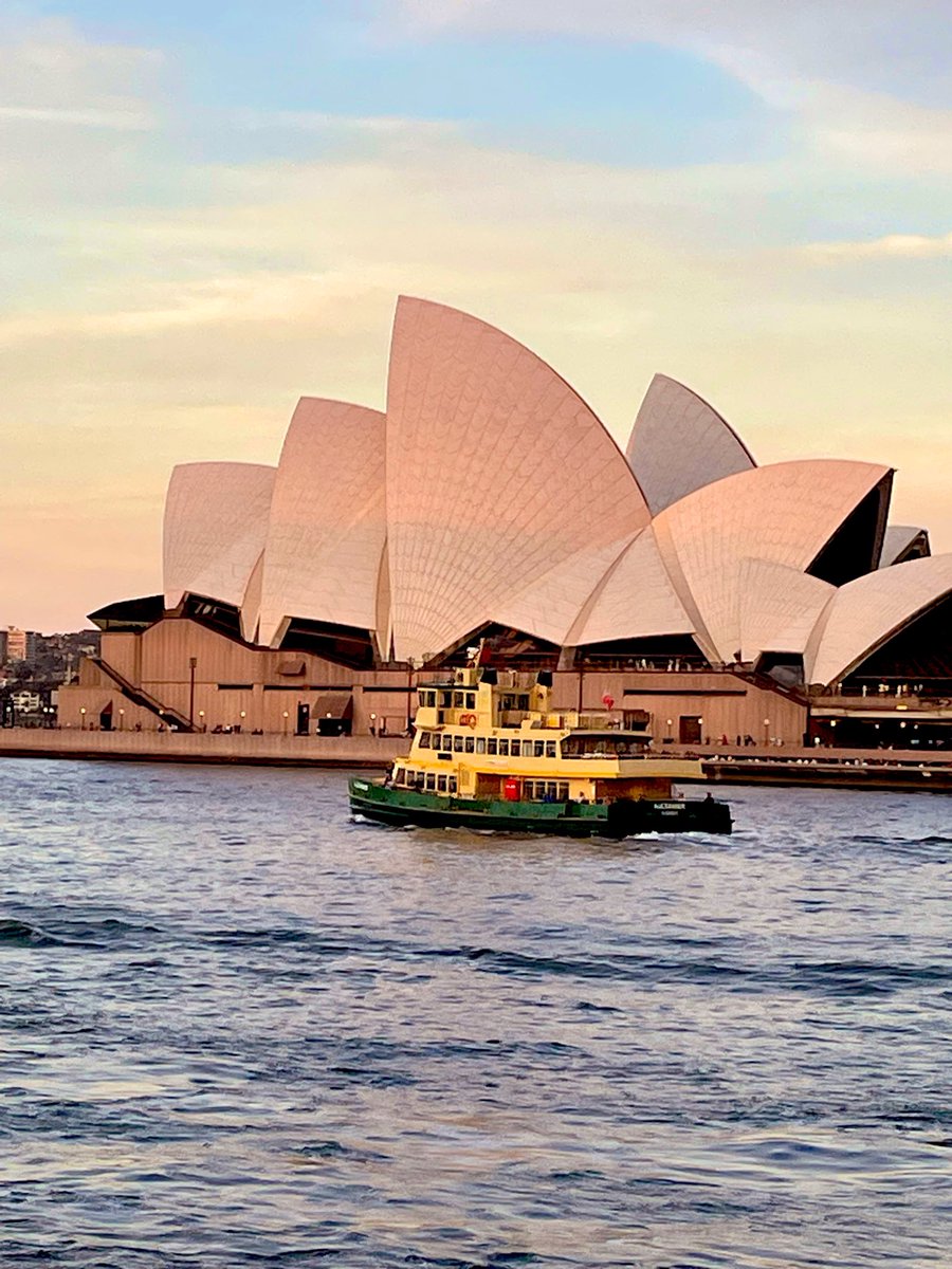 TaraTeacher1's tweet image. Finished off my Oz trip with an evening Harbour ride and drinks at the Sydney Opera House. Not my usual destination but it was so wonderful exploring with my friend who’s lived there for 15 years now! #sydney #australia #friendship #explore #holiday