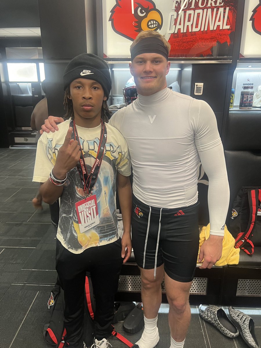 KhalenHadley tweet media