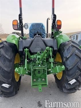 FarmsNews's tweet image. 2025 John Deere 5067E ⏬

MFWD front axle, power reverser transmission, loader ready, 540 rear PTO, mid tire width, standard configuration, and more.

usfarmer.com/tractors/john-…

#ForSale @WestCentralEQ