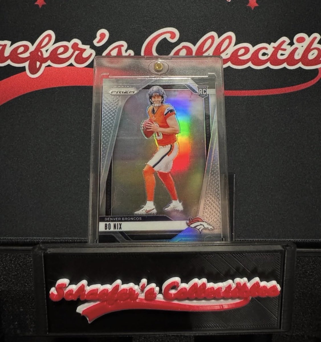 SchaeferCollect's tweet image. Still can't believe we let this one go too.. 6o A Bo Nix Prizm Rookie Silver before the hype took off. One of those hits that hits different looking back • ® #bonix #prizm #rookiecard #silvers #tradingcards #cardcollector #thehobby #schaeferscollectibles