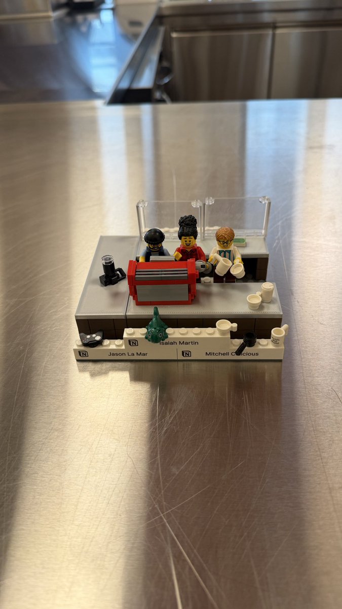 Johnny Lin tweet media