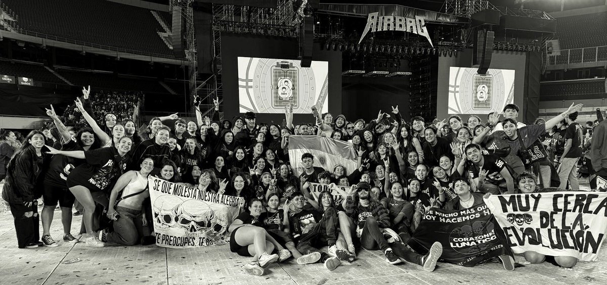 valkalash SUBE SUBE EN VELEZ tweet media