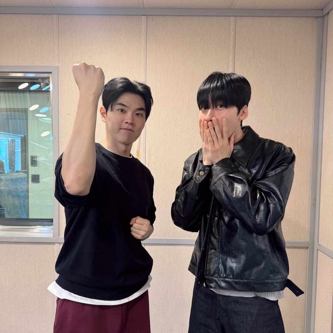 ๋์น๋ฌ๐ tweet media