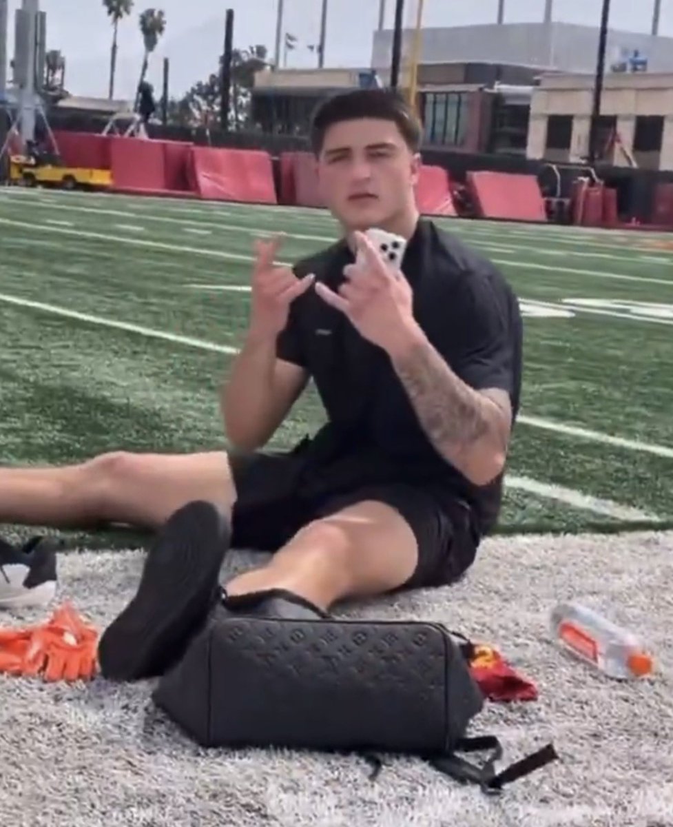 Bears Fan TV tweet media