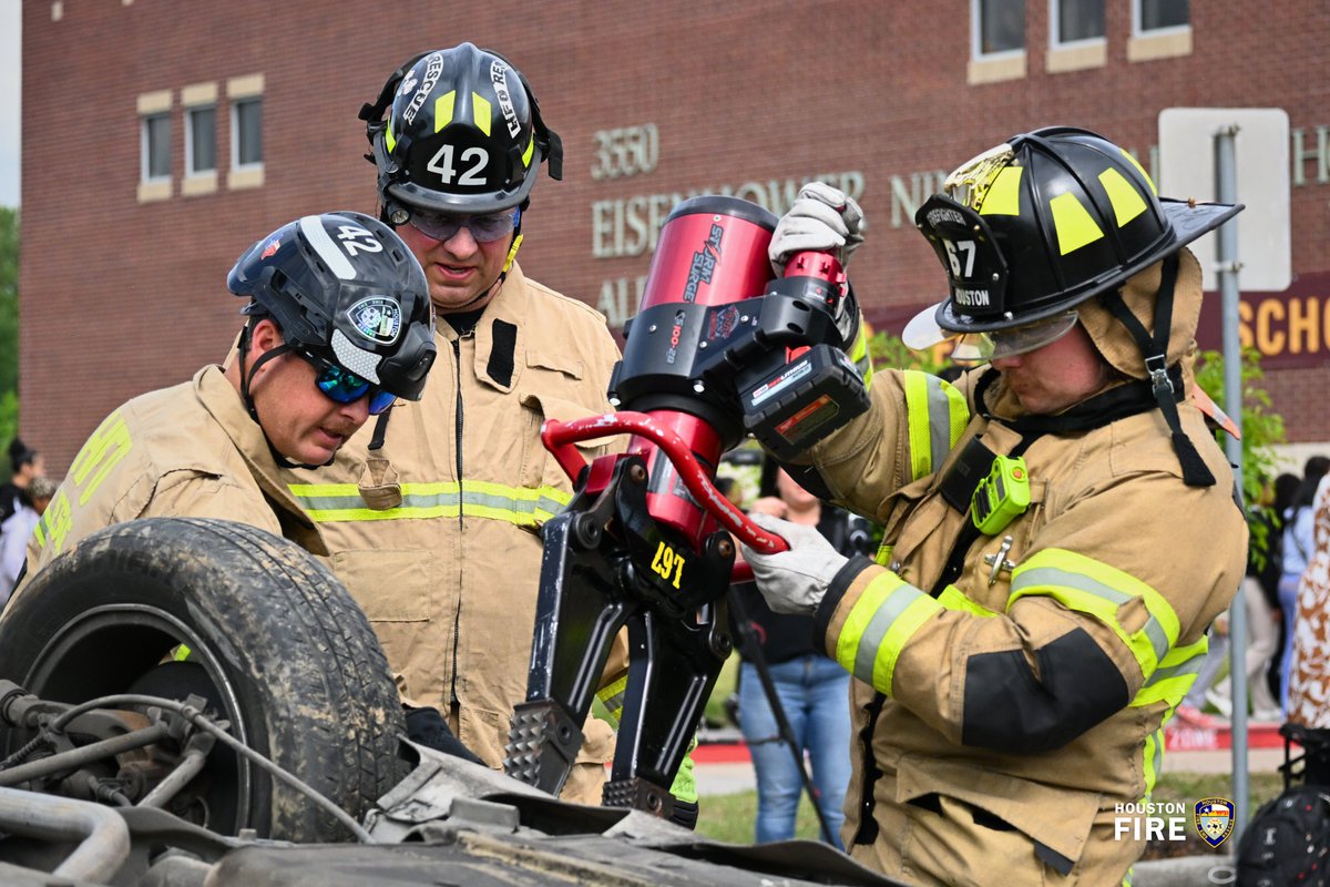 Houston Fire Dept tweet media