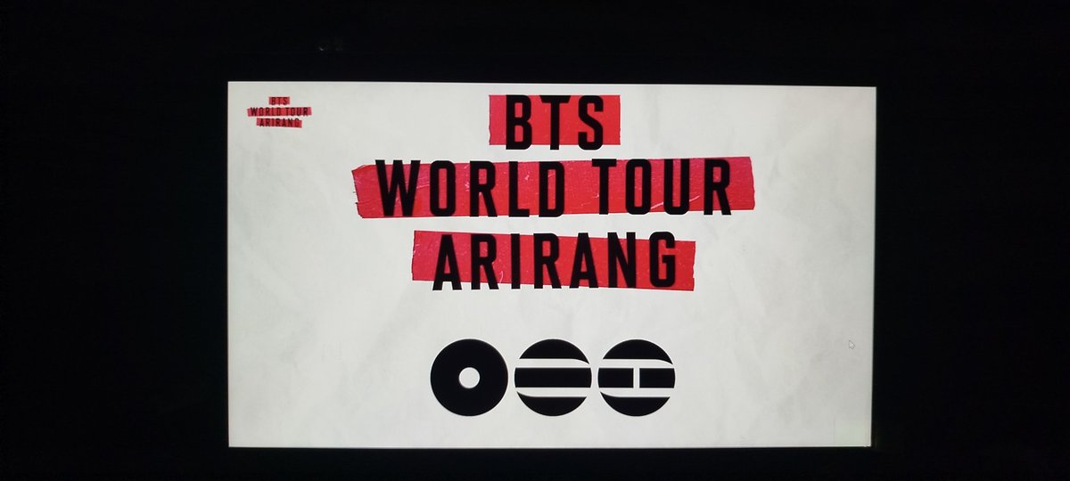 reraa_17's tweet photo. iya sih konser tuh emang normal nya 2,5 jam, semua artis KPop emang segitu durasinya, tapi karena aku udah keseringan nonton seventeen yang durasi konser nya bisa 3,5 jam bahkan 4 jam, kek nonton konser idol lain 2,5 jam nih kaya "hah udahan??" 😭😭😭 https://t.co/eX6lXvahRZ