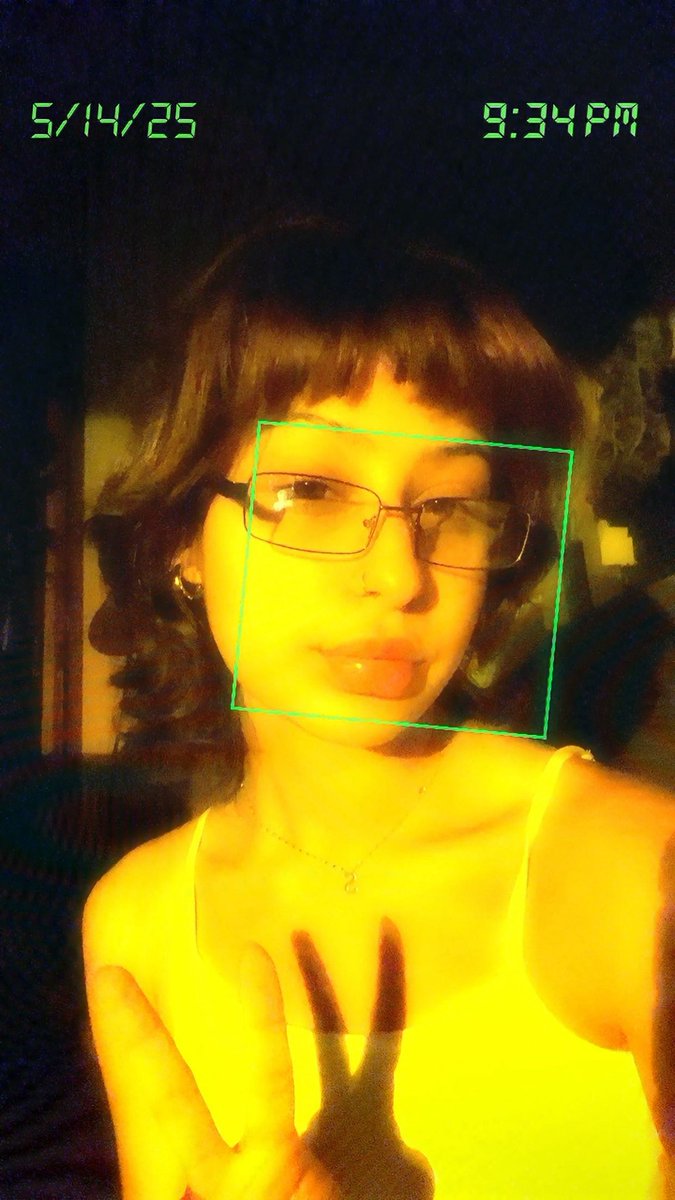 soso𝜗𝜚 is seeing bts!! tweet media