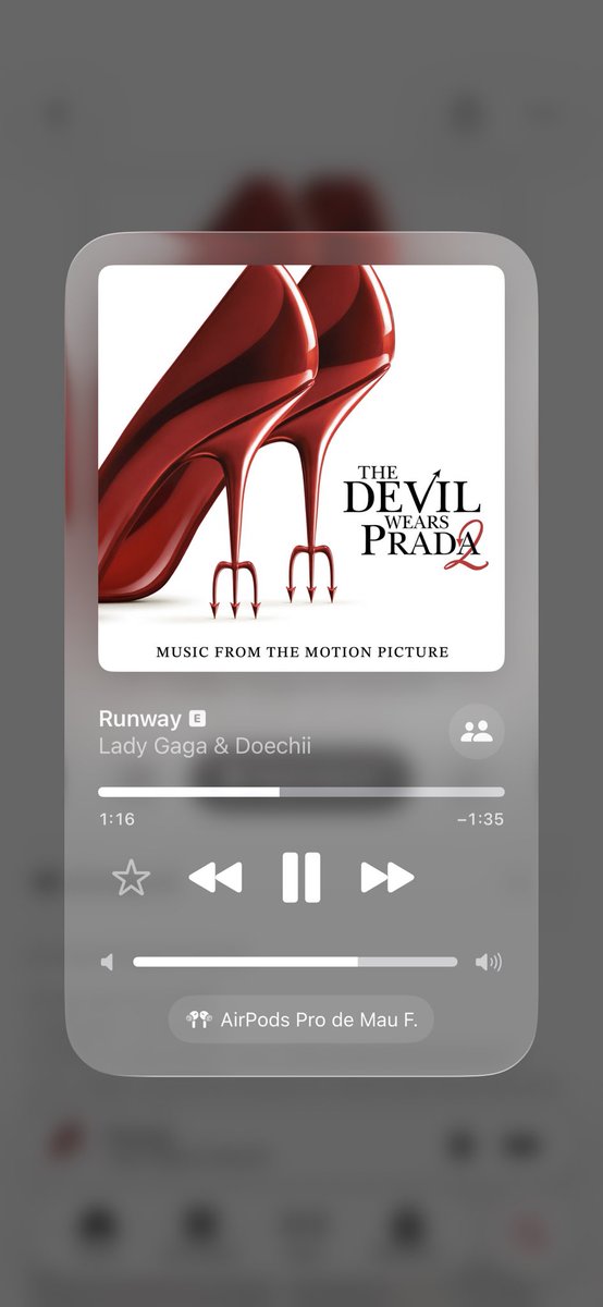IdMaury's tweet photo. Ame 👠 #Runway #LadyGaga #Doechii https://t.co/fNngSVj1ro