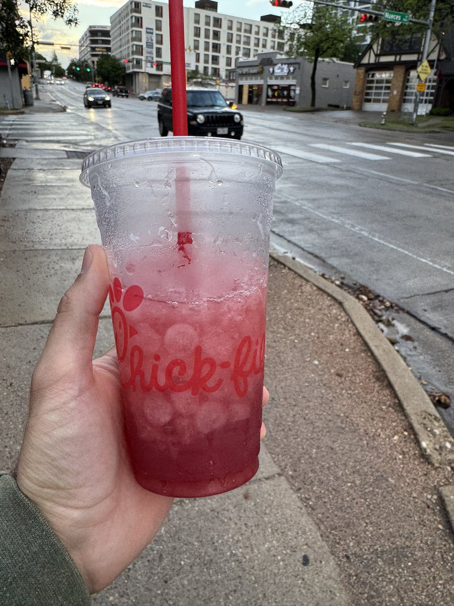 James Klüg tweet media