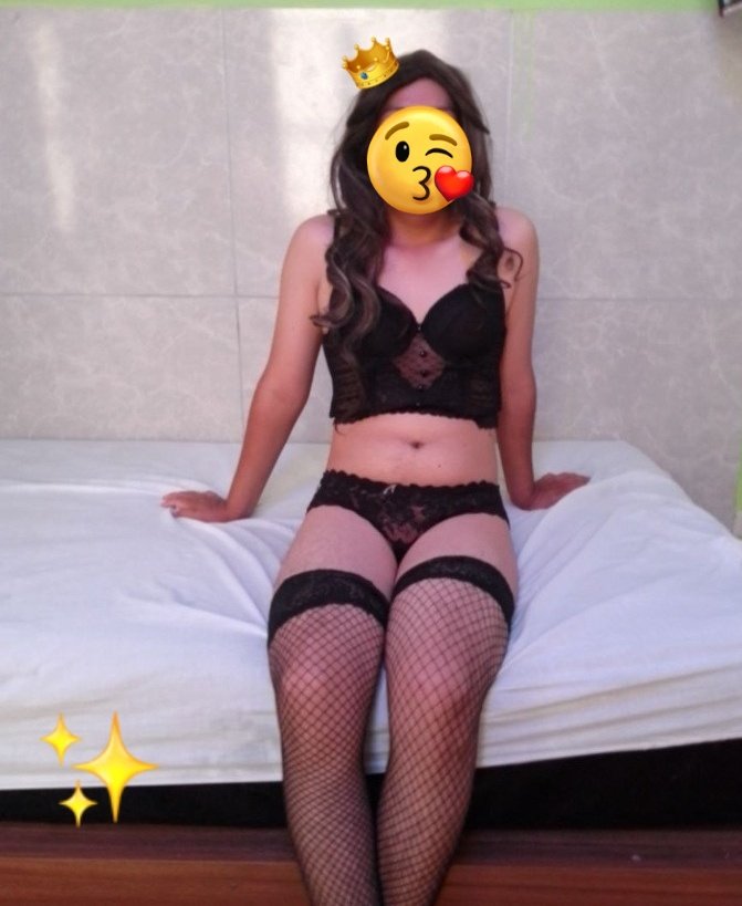 novel1705's tweet photo. Q tal gentita ¿les gusta mi ropita?
A mi si me encanta y va haber mas 🤭✨
#crossdressing #trap https://t.co/QpXneZDCbe
