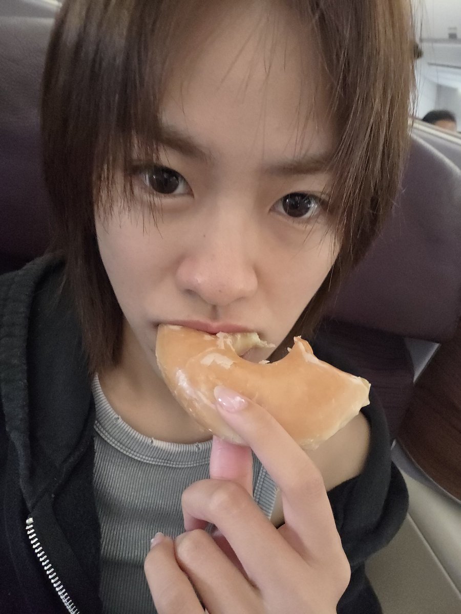 เอหมี tweet media