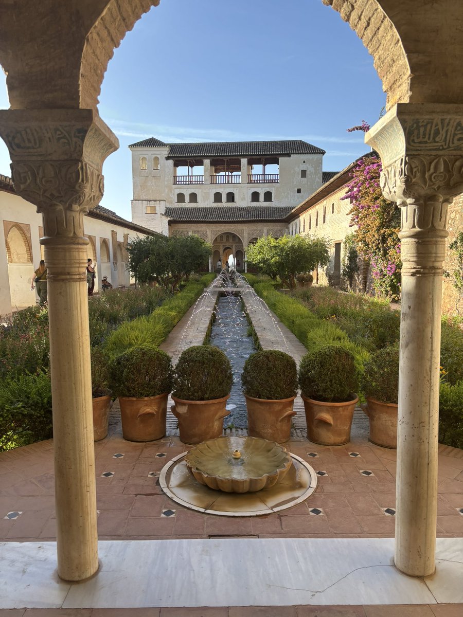 Andrew Hesselden tweet media