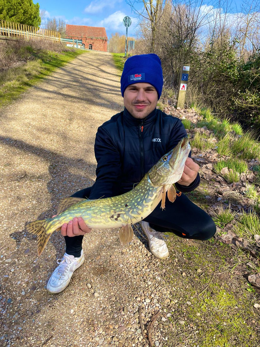__daaviid_10's tweet image. ratitos que te regala la vida..!🎣🙈
#febrero  #pesca #lucio