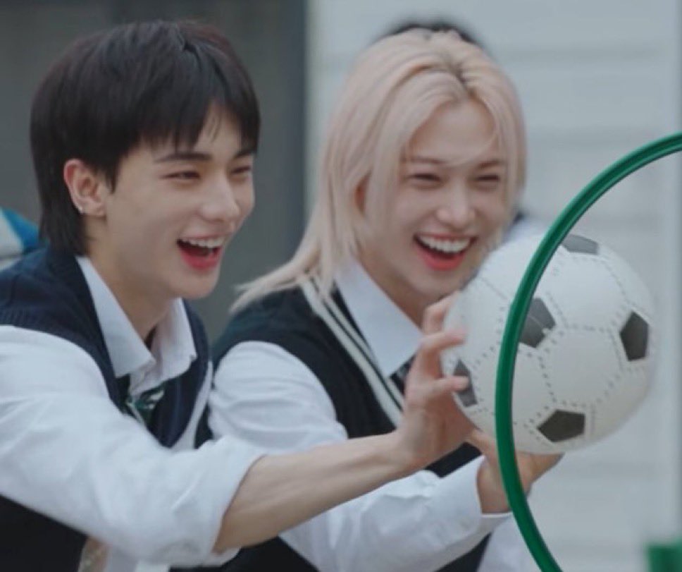 아련한혅진이 tweet media