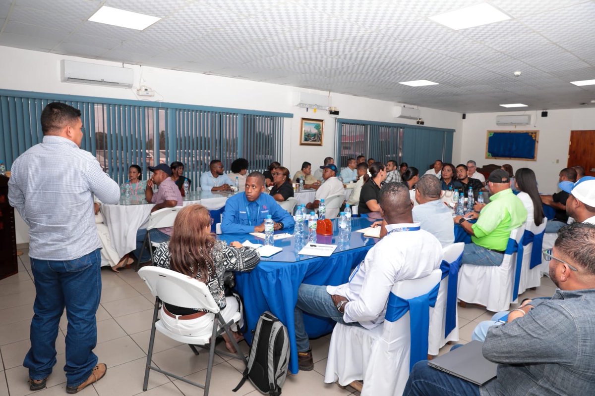 Astrid Salazar tweet media