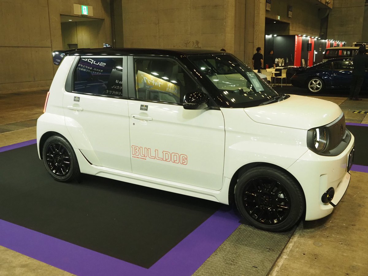 しなの tweet media