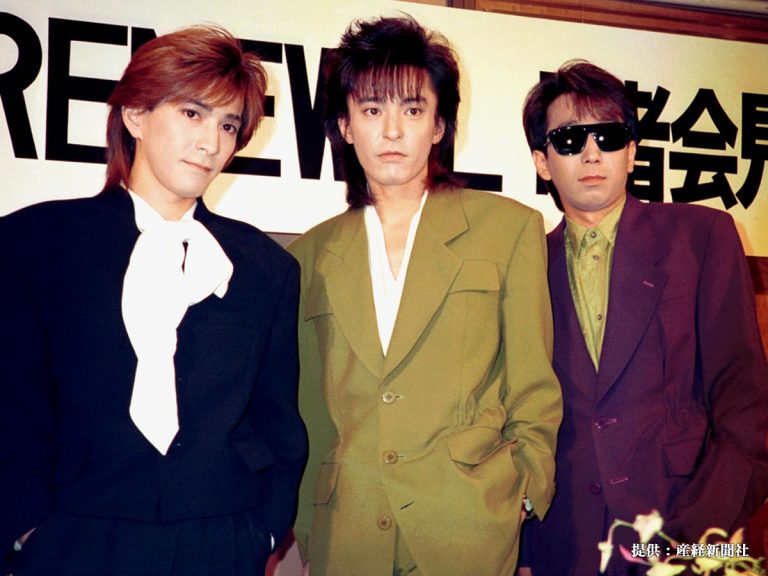 VzS1qzQyli5asWm's tweet image. 公式さんからTMNETWORK宣言が出ました
TM NETWORK→TMN→TM NETWORK→TMNETWORK
初期は雑誌などでTMnetworkやTMネットワーク表記も

何度でもリニューアルして頂いても構いません、なんなら次は初心に戻ってTAMANETWORKでも😂  リニューアルはお3人が前に進もうとしている決意表明なので
#TMNETWORK