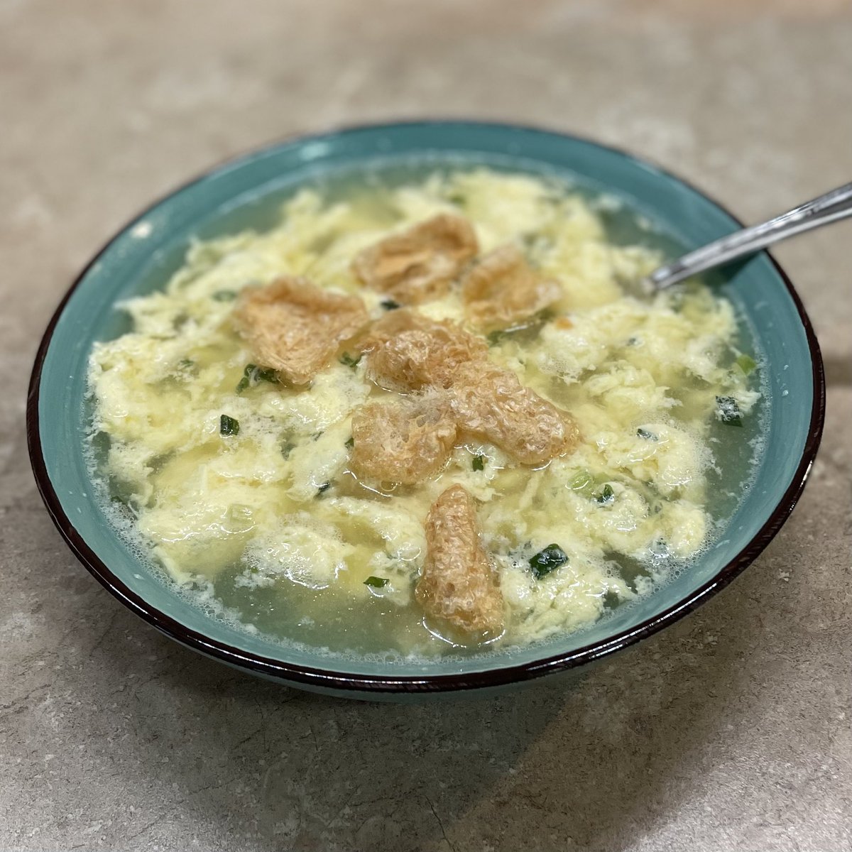 CarnivoreFriend's tweet image. What I ate today:

For breakfast I had 2 leftover Easter eggs and a tin of sardines, both heated in ghee.

Lunch was egg drop soup again followed by a carnivore bar.

And before bed I had a fatty chai latte (decaf)

#Carnivore #CarnivoreDiet #Keto #KetoDiet