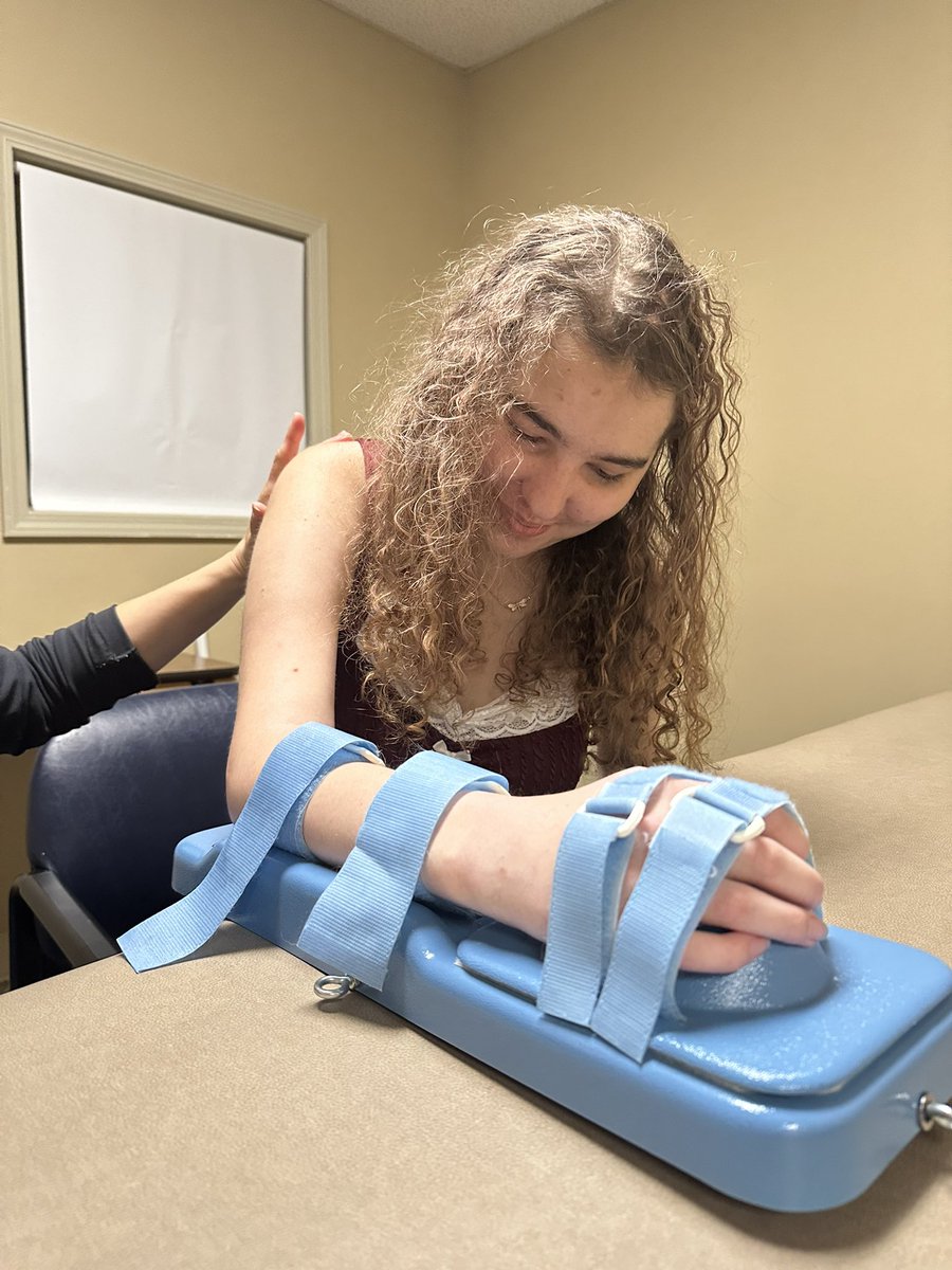 Braelyn Update
Thursday April 9th

Today felt like a turning point 🤍

Just a week ago, Braelyn needed help just to move her arm across a table.

Today… she moved it on her own.
She held on.
She worked through every exercise.

And her speech?
Faster. Sharper. Stronger.
She’s