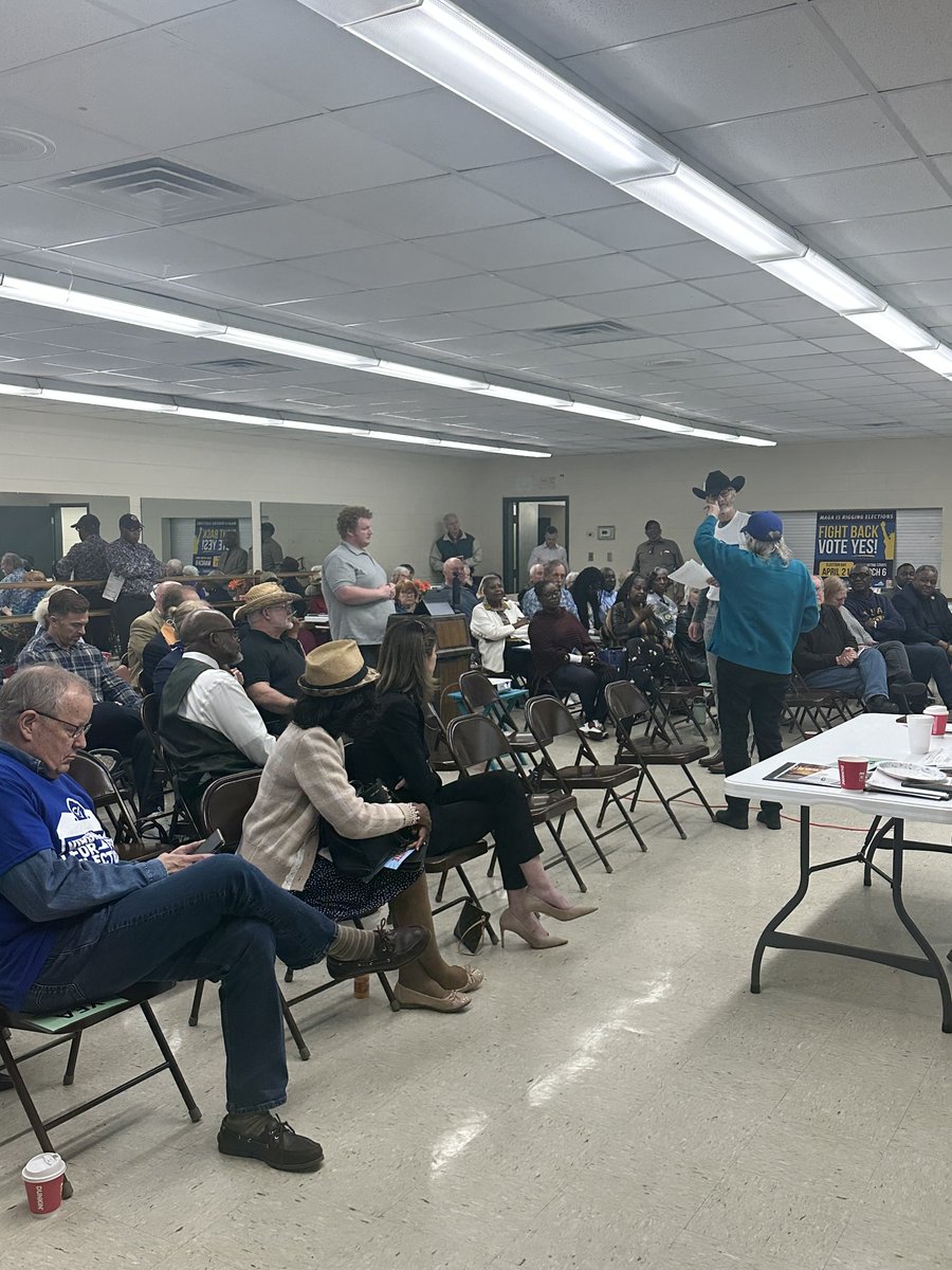 Elaine Luria tweet media