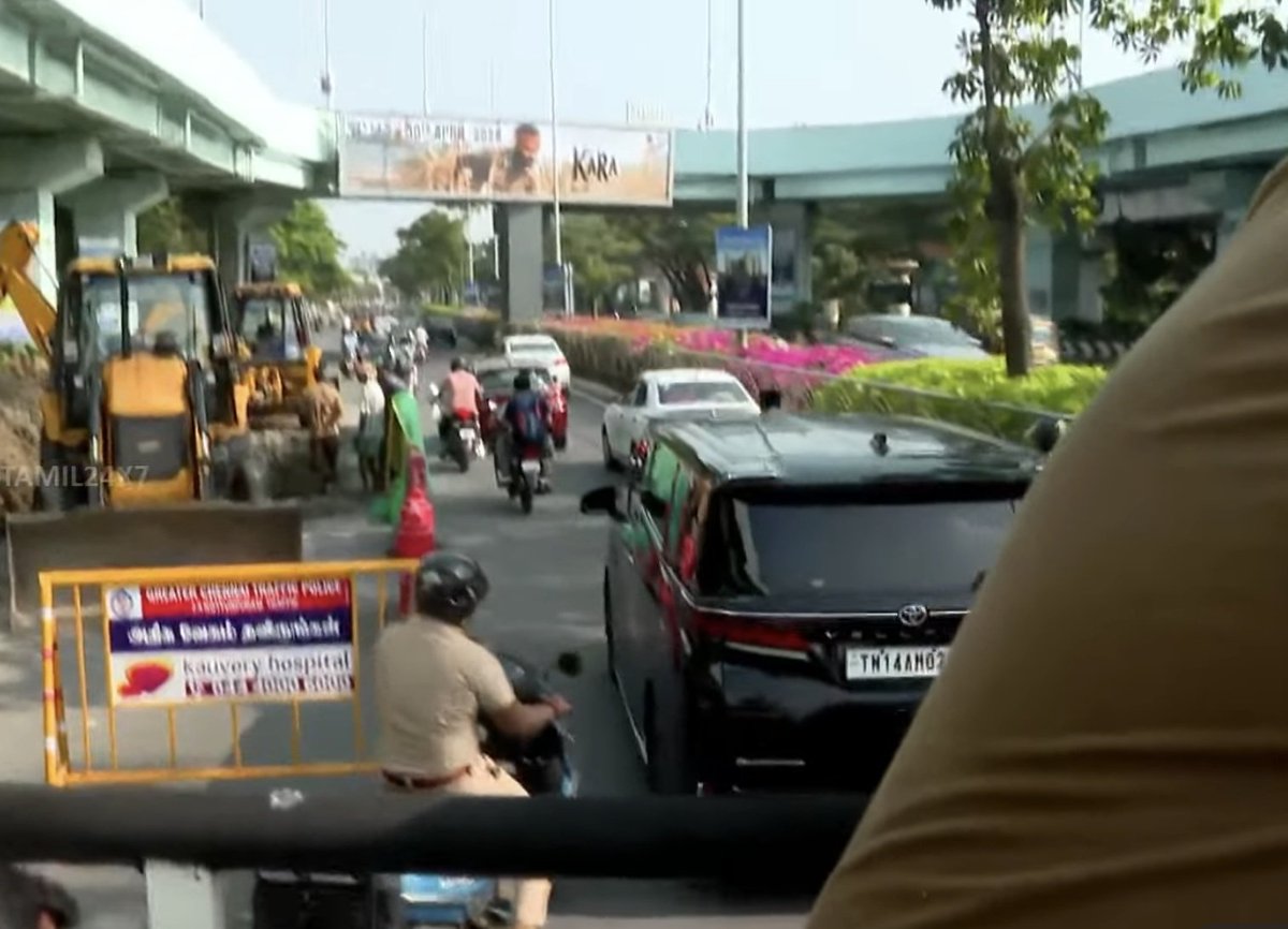 Dhanush Trends ™ tweet media