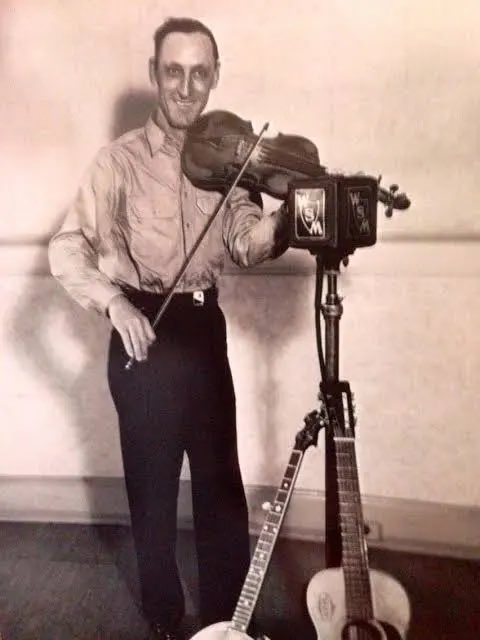 Sunday Jazz Lounge tweet media