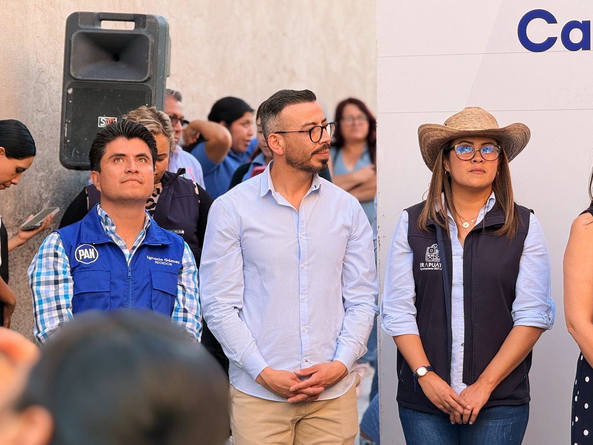 gerardobarrosor's tweet photo. Hoy visitamos a las y los vecinos de San Martín de Porres para impulsar la participación ciudadana. 🤝

Creemos en la cercanía con cada colonia, porque cuando gobierno y ciudadanía trabajamos juntos, avanzamos mejor. https://t.co/2QKAwM6XLS