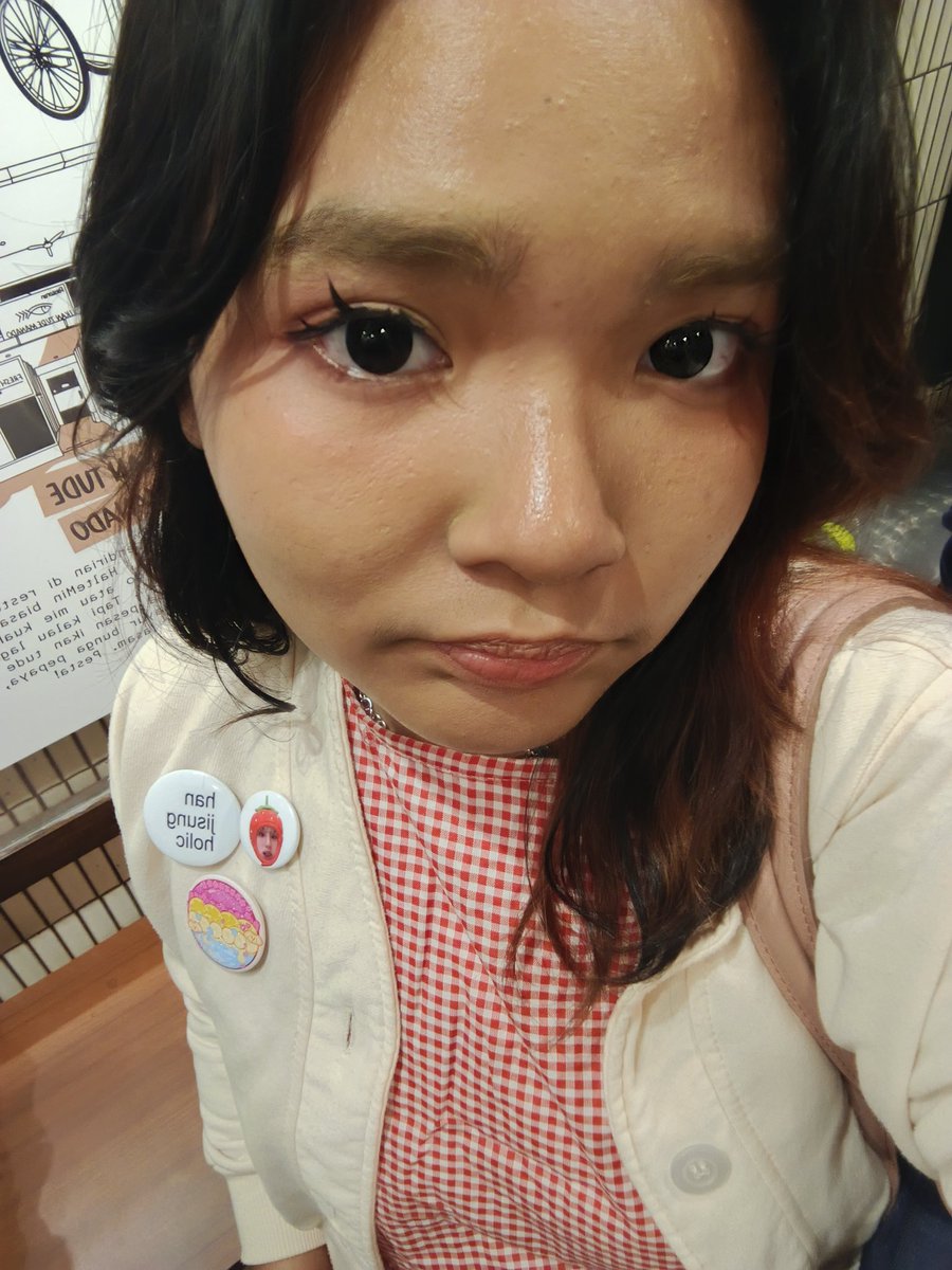 colliscon's tweet photo. pics you'd get if i was ur gf https://t.co/ZDMnVKlRkz