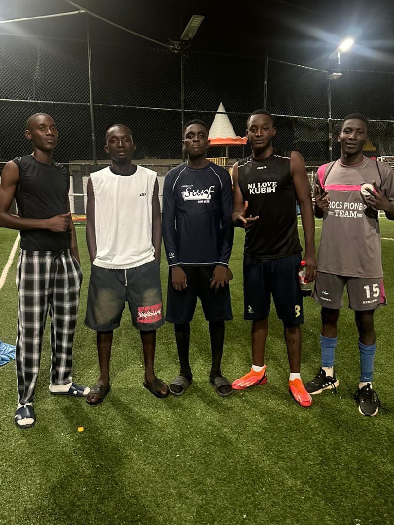 kingjoebvoi's tweet photo. #ballers⚽️⚽️⚽️ https://t.co/mr5HgRCWqG