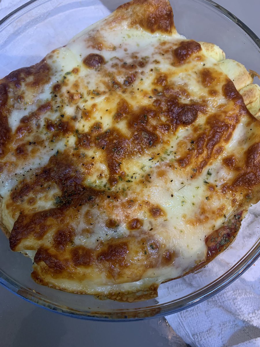 vica 𝜗ৎ tweet media