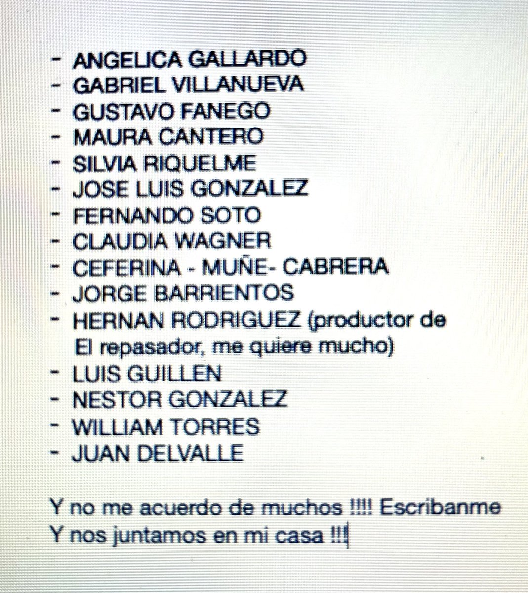 CelesteSenadora's tweet photo. Águila no caza moscas y tampoco cerdos.
Pero ya cuando mi enemigo tradicional, ex diputaducho de Villa Hayes devenido en Presidente del Congreso, busca pelea, estoy lista para nuestras tradicionales y apoteósicas peleas. 
Siempre dudé de su título de Médico Neurocirujano, ahora tiene la oportunidad de mostrar.
Empiezo yo con mi humilde título de Uninorte pero con excelentes profesores, sin ayudantes de cátedra, sin centros de estudiantes que por 1 botella de whisky te completan la asistencia o te dan la nota del parcial, sin folletos que vende el centro de estudiantes, porque sí señores y señoras, eso ocurre en derecho UNA. Súper profesores pero que nunca asisten, en mi facultad siempre asistieron todos, tenía que rendir los parciales y presentar los putos trabajos prácticos para tener derecho a examen… en la UNA no es tanto así, verdad ?
Bueno Señor Presidente del Congreso, muestre su súper título y continuamos el pacto de no agresión. 
O empieza el segundo episodio de la serie. Ud elige