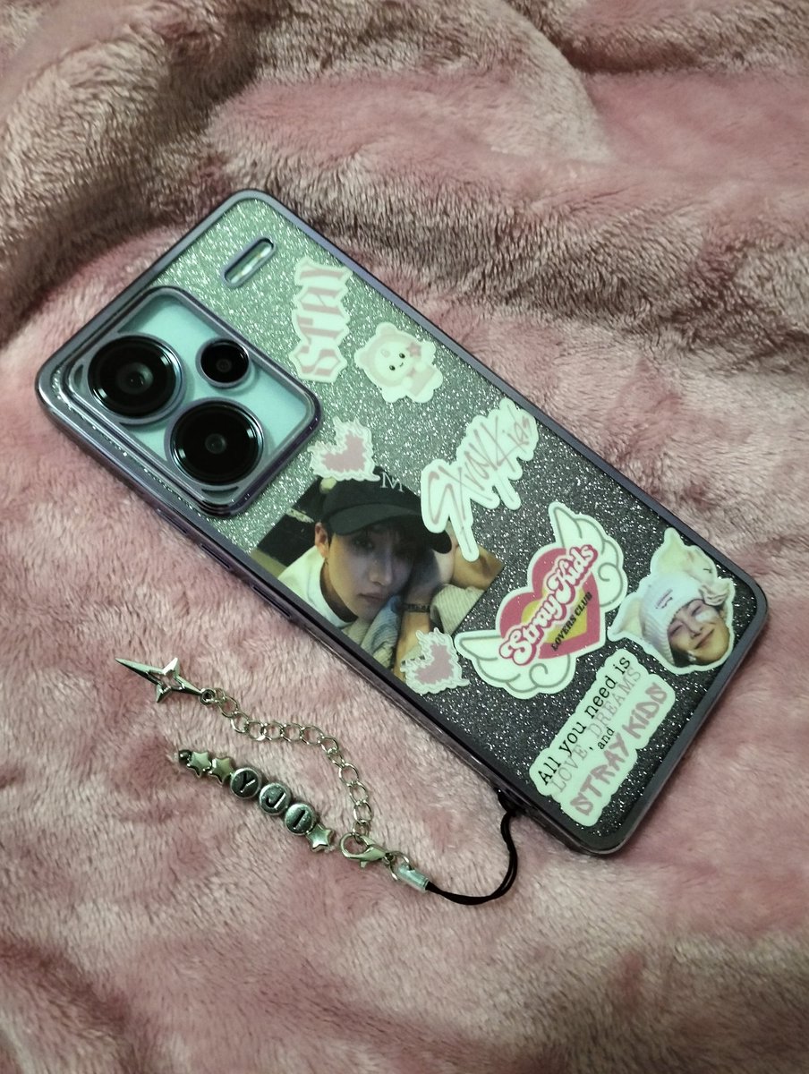 isha🦊🐺🍀 tweet media