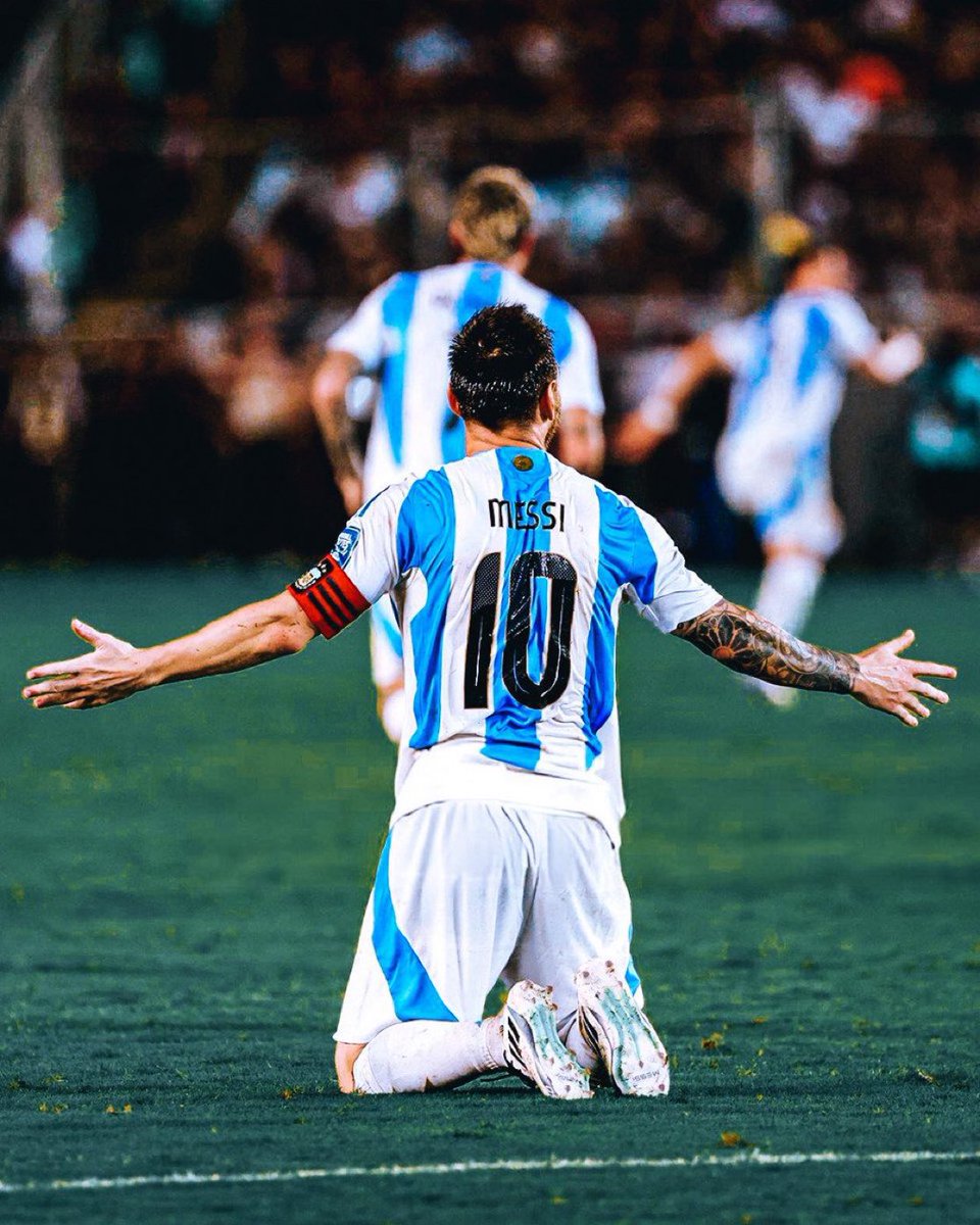 El fútbol tiene un dueño y usa la 10.