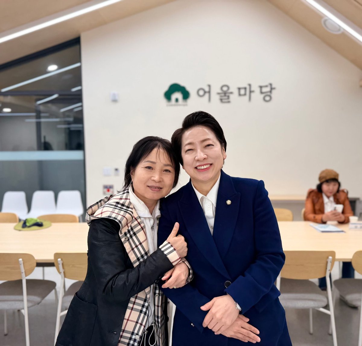 황정아 tweet media