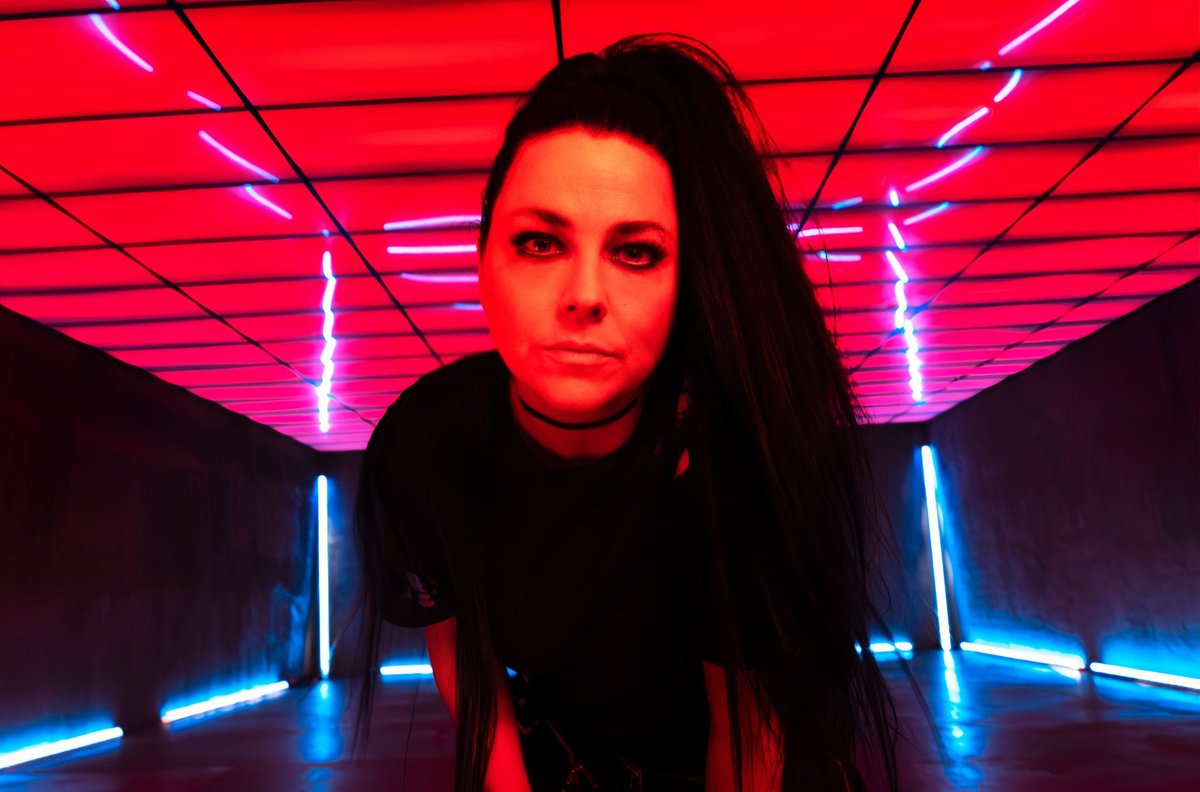 AMY FUCKING LEE