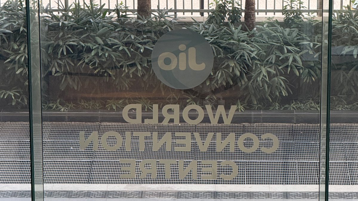 Manish R. Jain tweet media