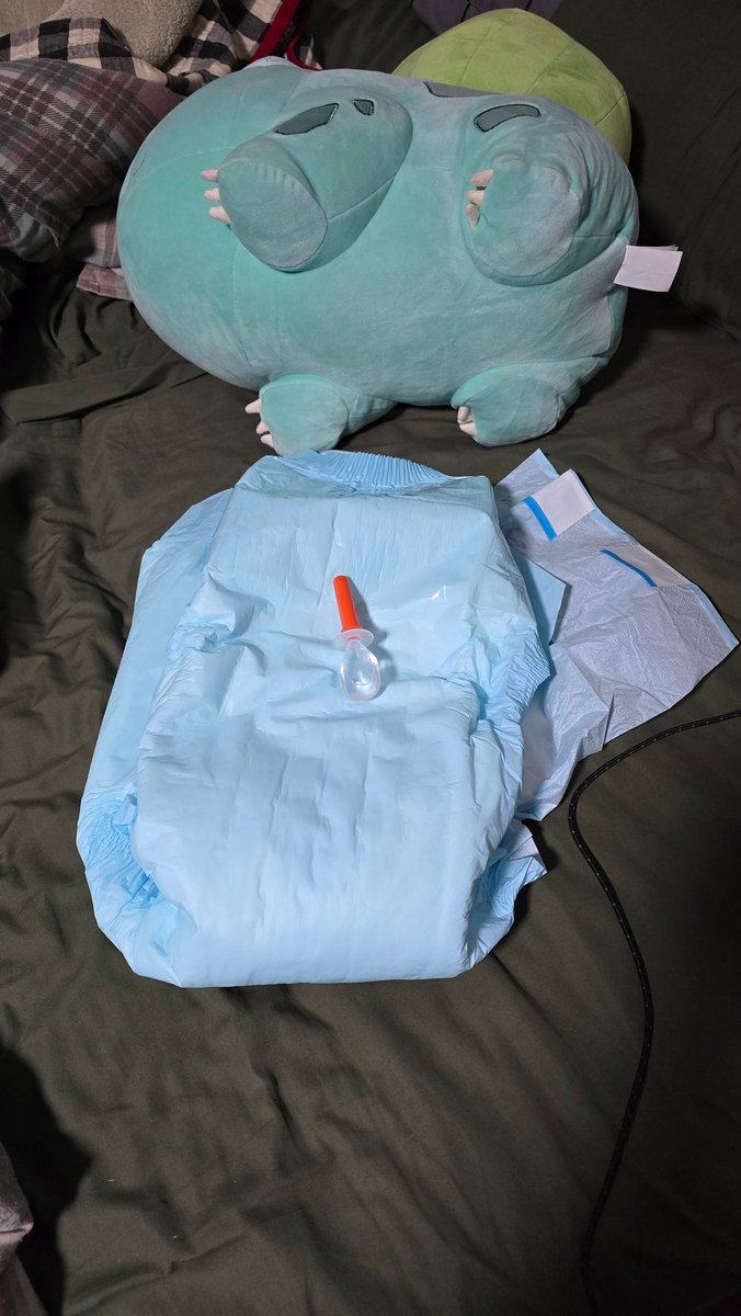 087Echo087's tweet photo. :| I want a messy diaper, so I shall receive it! Idk why, but glycerin is so hard for me to hold.
#abdl #diaperlover #diaperboy #diapermess #wetdiaper #laxative https://t.co/Oa8EcsKjTd
