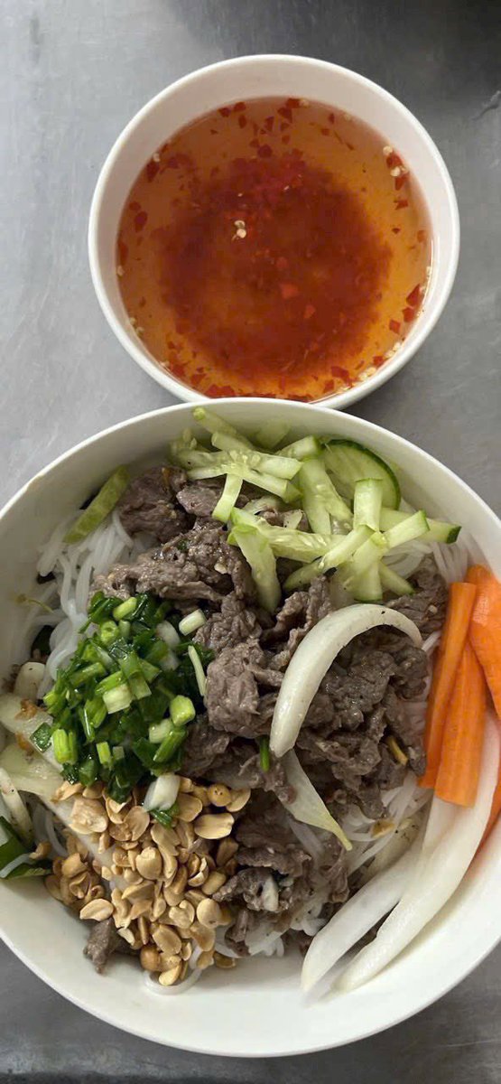 Hông Lâm tweet media