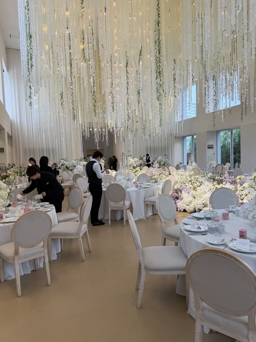 Austeslam (오즈) tweet media